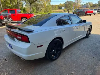 2014 Dodge Charger R/T Plus