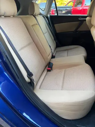 2012 Mazda MAZDA3 i Touring