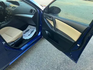 2012 Mazda MAZDA3 i Touring