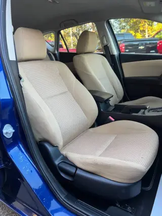 2012 Mazda MAZDA3 i Touring