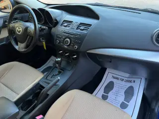2012 Mazda MAZDA3 i Touring