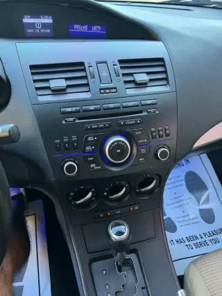 2012 Mazda MAZDA3 i Touring