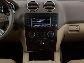 2011 Mercedes-Benz  ML 350