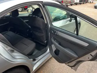 2015 Subaru Legacy 2.5i Premium