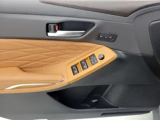 Toyota Avalon Hybrid 2019 Limited 4dr Sedan