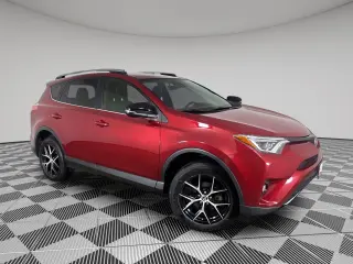 Silver Certified2018 Toyota RAV4 SE