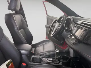 Silver Certified2018 Toyota RAV4 SE