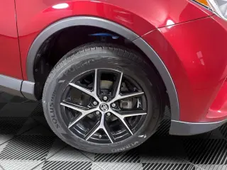 Silver Certified2018 Toyota RAV4 SE