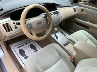 2008 Toyota Avalon XLS