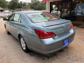 2008 Toyota Avalon XLS