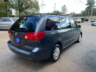 2008 Toyota Sienna LE 7-Passenger