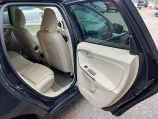 2010 Volvo XC60 3.2