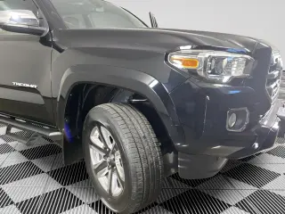 Silver Certified2019 Toyota TACOMA LIMI