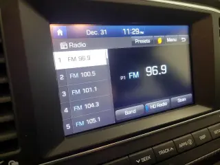Hyundai ELANTRA 2018 Sport 4dr Sedan 6M