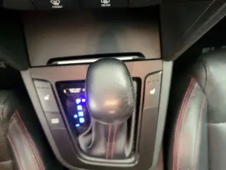 Hyundai ELANTRA 2018 Sport 4dr Sedan 6M