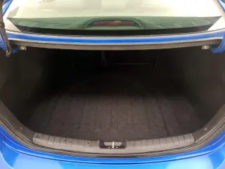 Hyundai ELANTRA 2018 Sport 4dr Sedan 6M