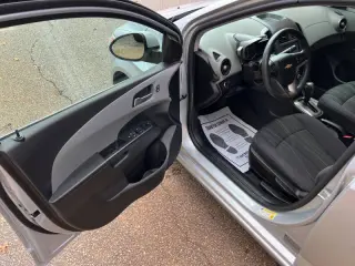 2015 Chevrolet Sonic LT Auto