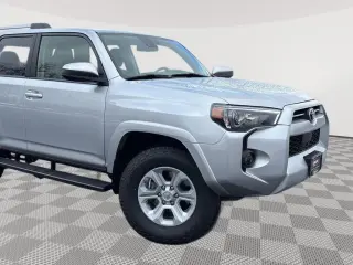 2021 Toyota 4 RUNNER SR5