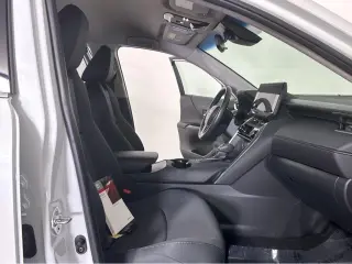 Gold Certified2023 Toyota Venza LE