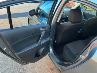 2012 Mazda MAZDA3 i Sport