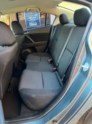 2012 Mazda MAZDA3 i Sport