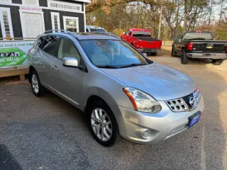 2013 Nissan Rogue SV w/SL Package