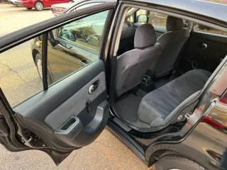 2009 Nissan Versa 1.8 S