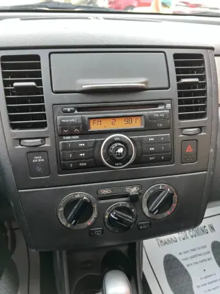 2009 Nissan Versa 1.8 S