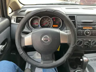 2009 Nissan Versa 1.8 S