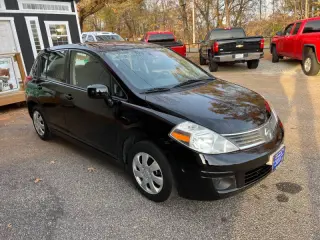 2009 Nissan Versa 1.8 S