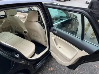 2012 Volkswagen Jetta SportWagen SE PZEV