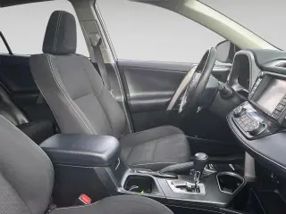 Silver Certified2018 Toyota RAV4 XLE