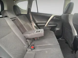 Silver Certified2018 Toyota RAV4 XLE