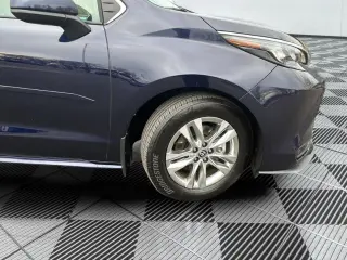 2025 Toyota Sienna XLE 7-Passenger
