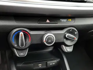 Kia Rio 2022 S 4dr Sedan