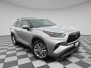 Gold Certified2025 Toyota Highlander Hybrid Platinum