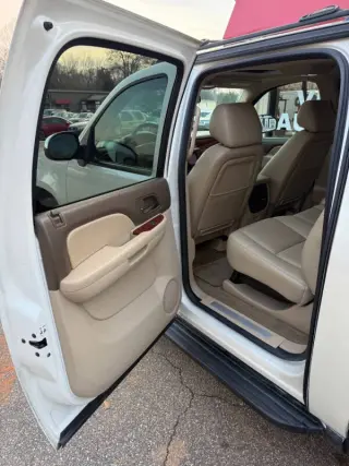 2013 Chevrolet Avalanche LTZ Black Diamond