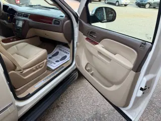 2013 Chevrolet Avalanche LTZ Black Diamond