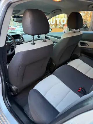 2016 Chevrolet Cruze Limited LS Auto