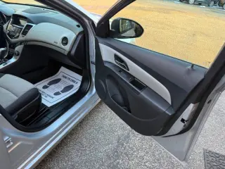 2016 Chevrolet Cruze Limited LS Auto