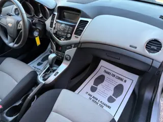 2016 Chevrolet Cruze Limited LS Auto