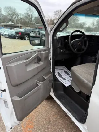 2017 Chevrolet Express 2500