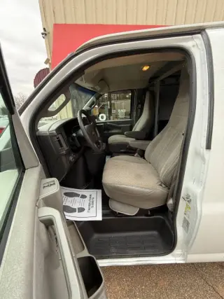 2017 Chevrolet Express 2500