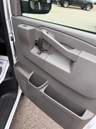2017 Chevrolet Express 2500