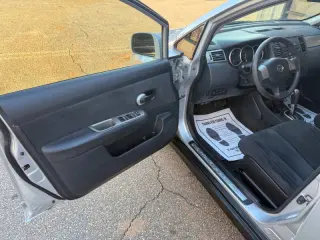 2012 Nissan Versa 1.8 S