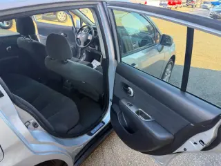 2012 Nissan Versa 1.8 S