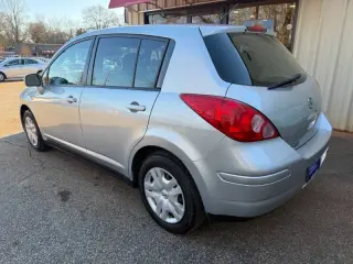 2012 Nissan Versa 1.8 S