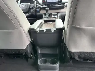 Gold Certified 2024 Toyota Sienna LE 8-Passenger