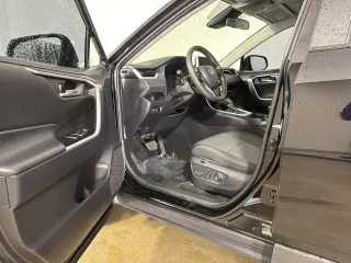 Gold Certified 2025 Toyota RAV4 XLE