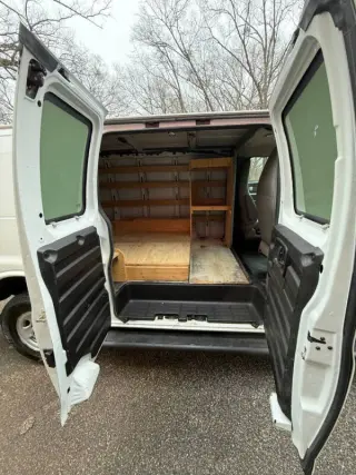 2017 GMC Savana 2500